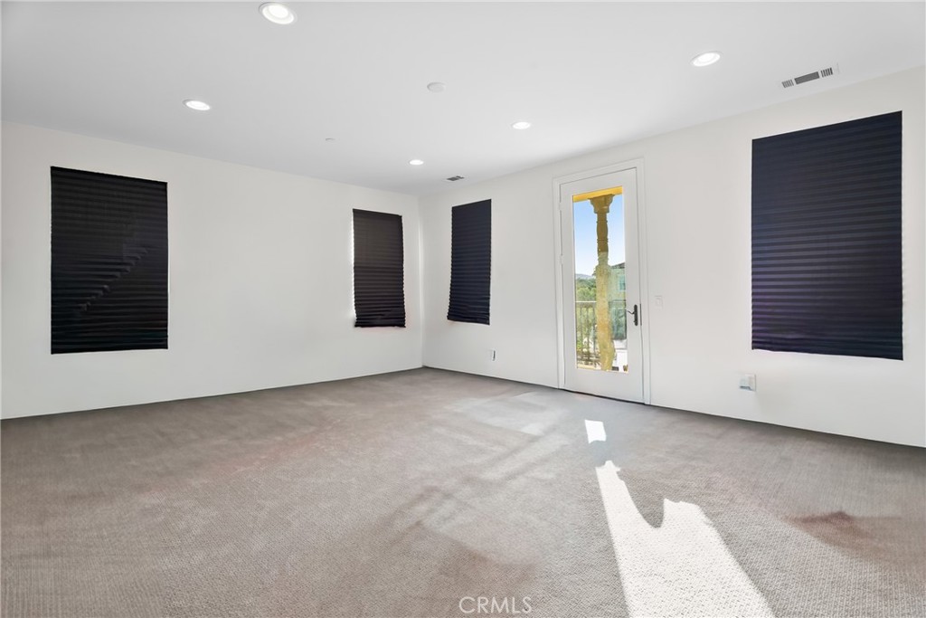27606 Skylark Lane