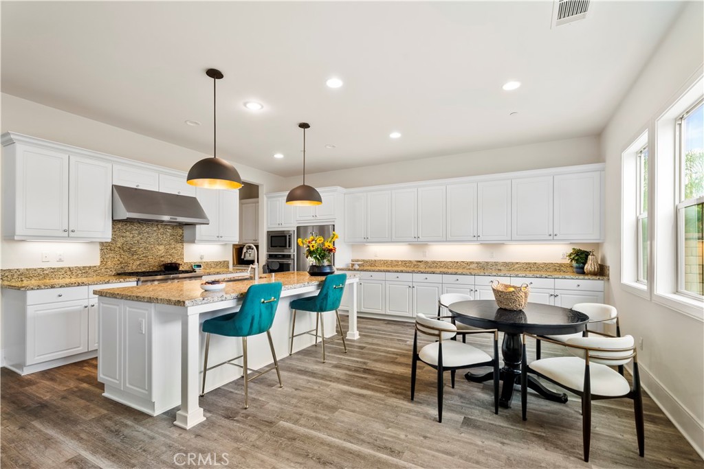 27606 Skylark Lane
