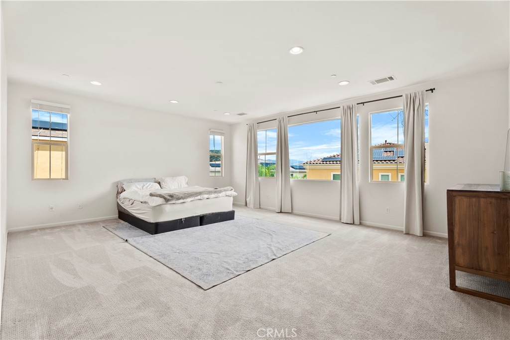 27606 Skylark Lane