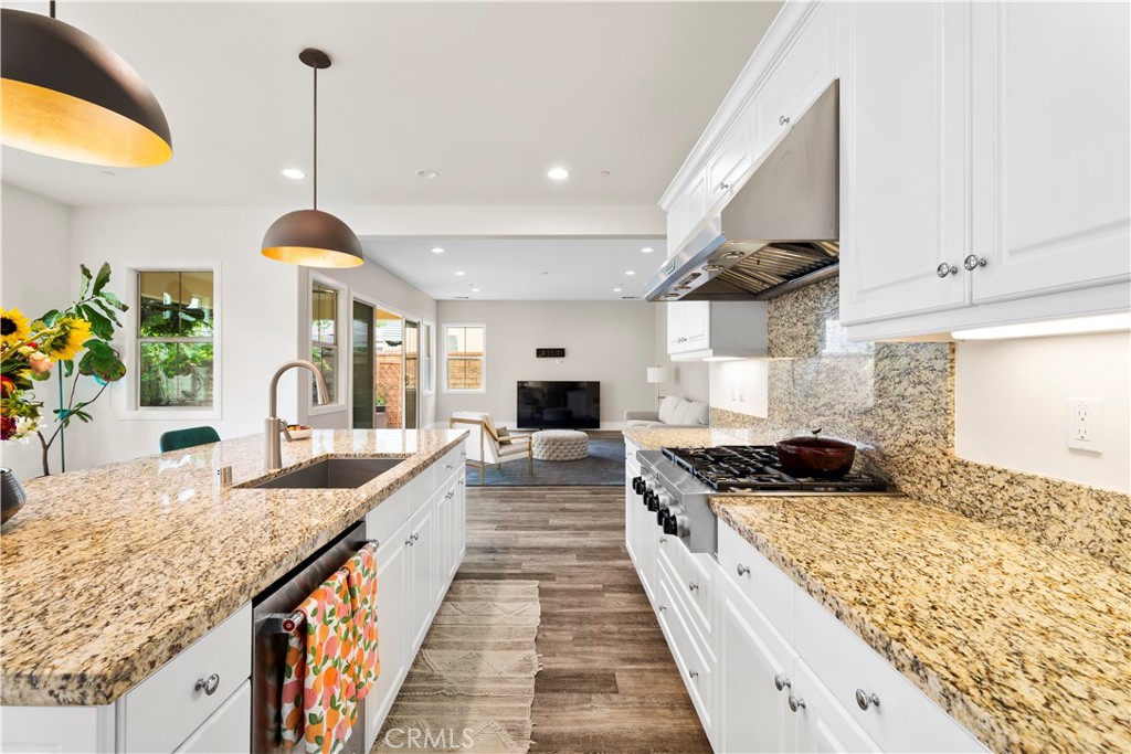 27606 Skylark Lane