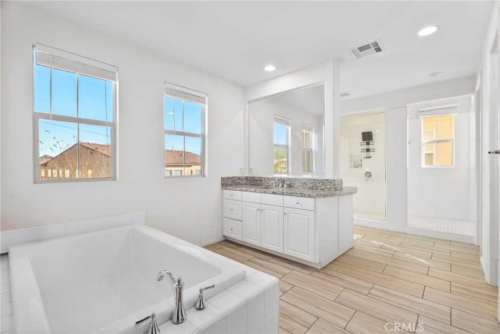 27606 Skylark Lane