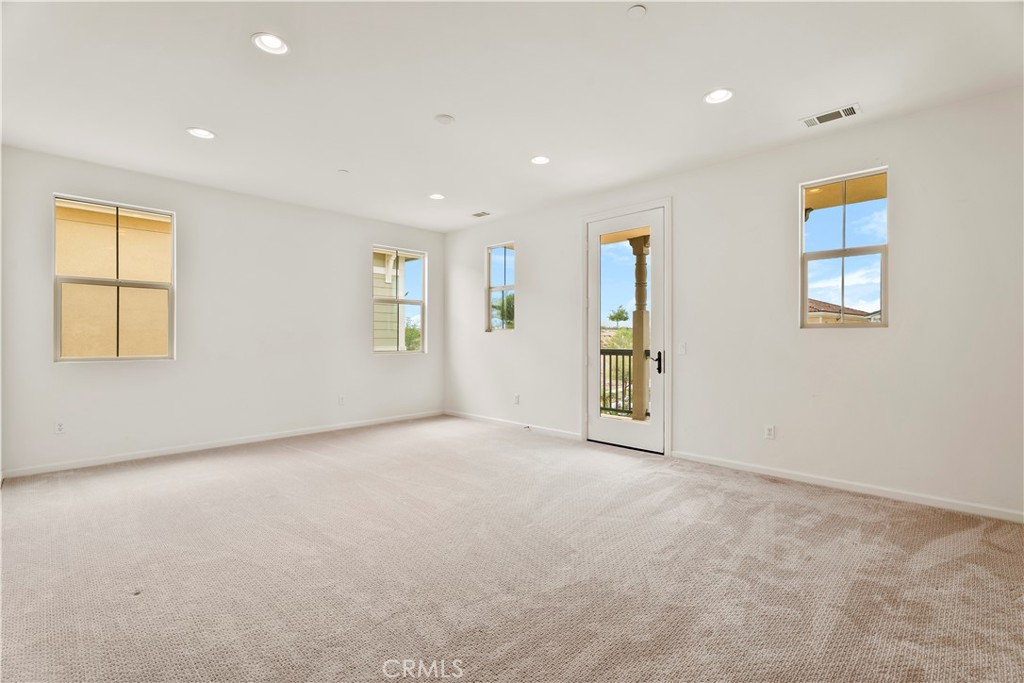 27606 Skylark Lane