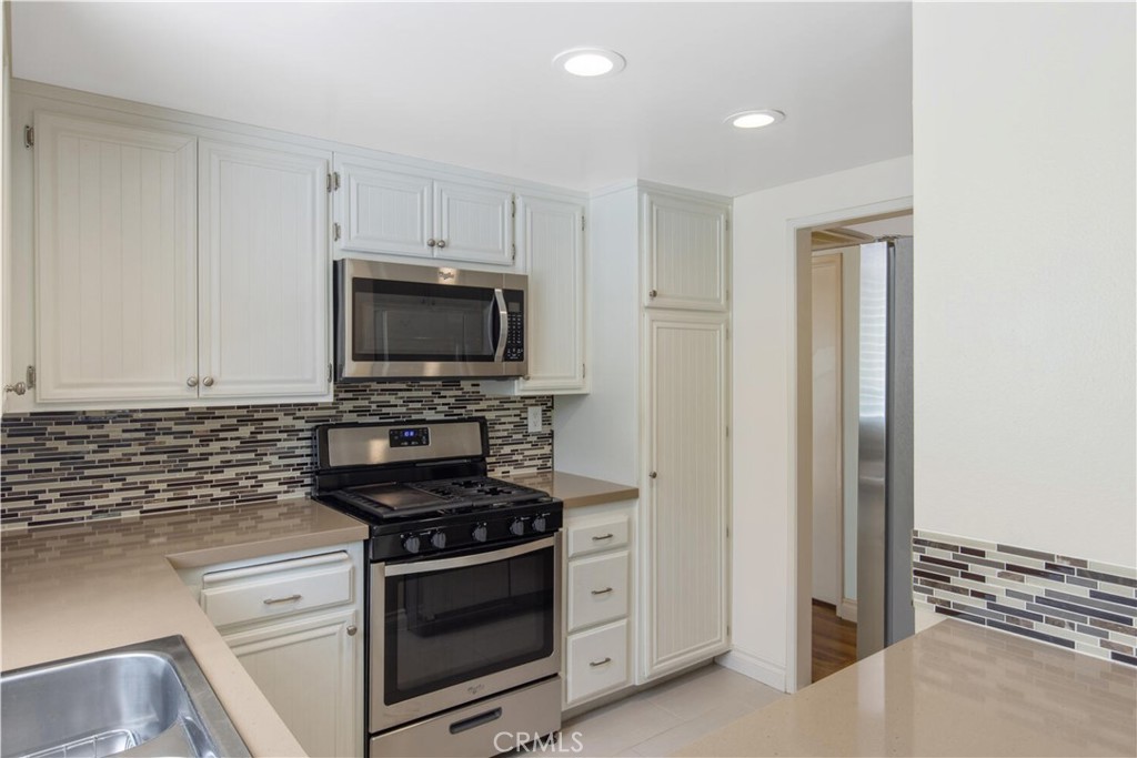 26901 Rainbow Glen Drive 643