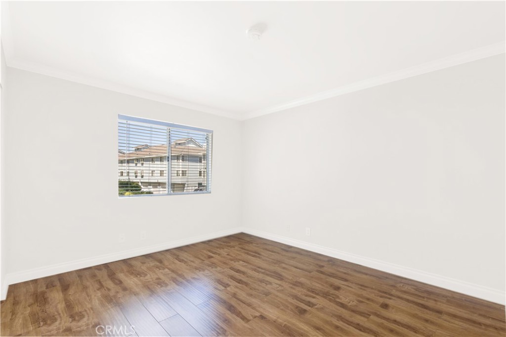 26901 Rainbow Glen Drive 643