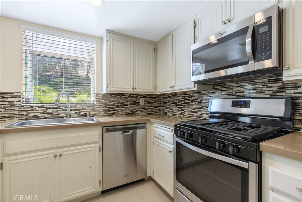 26901 Rainbow Glen Drive 643