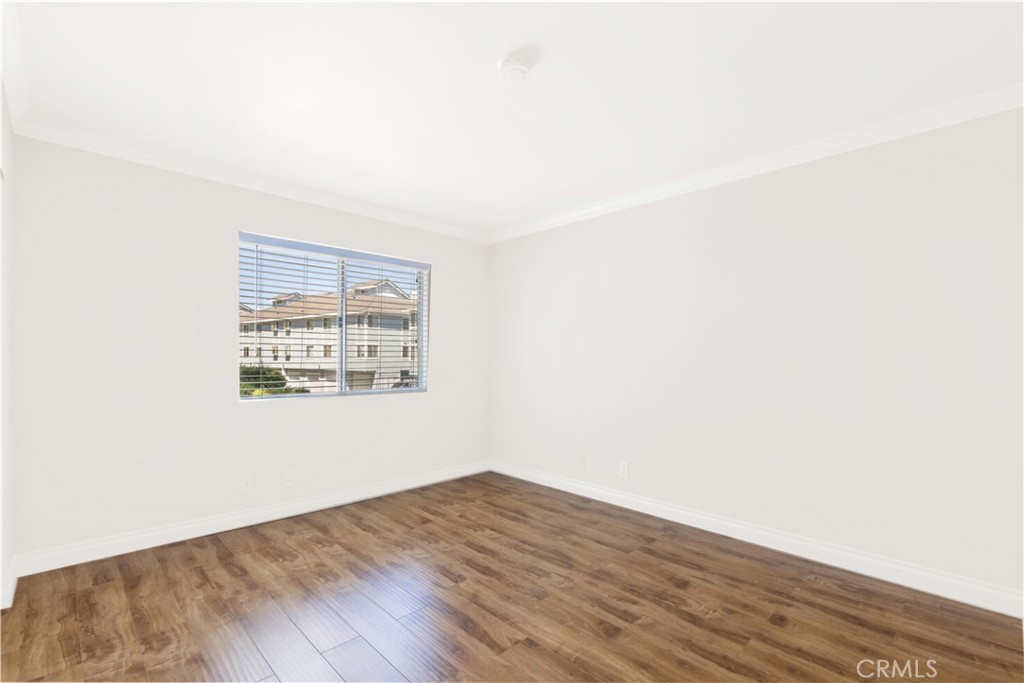 26901 Rainbow Glen Drive 643