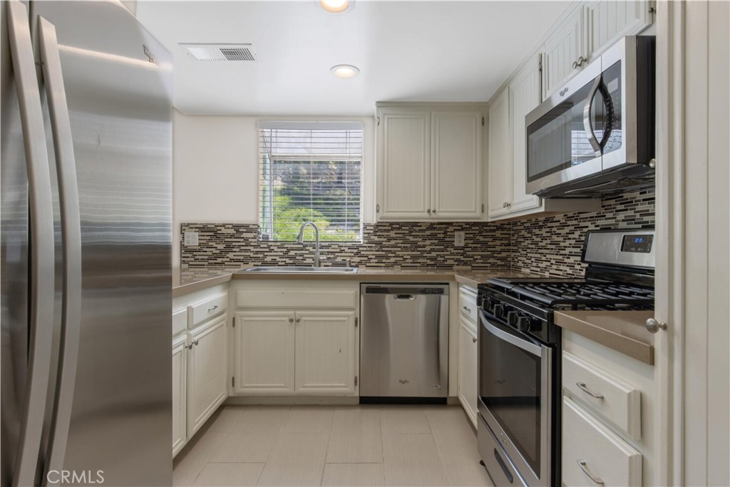 26901 Rainbow Glen Drive 643