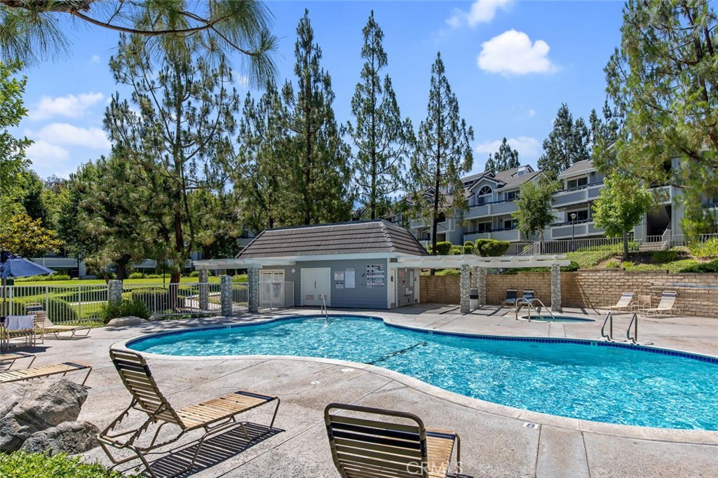 26901 Rainbow Glen Drive 643