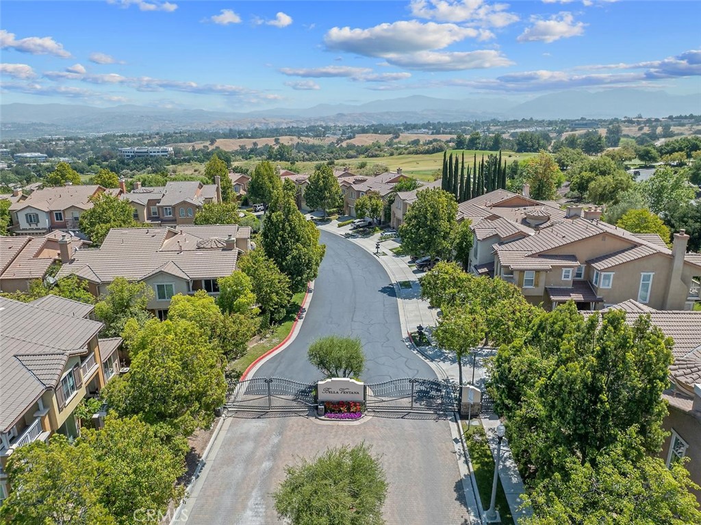 26720 Via Colina