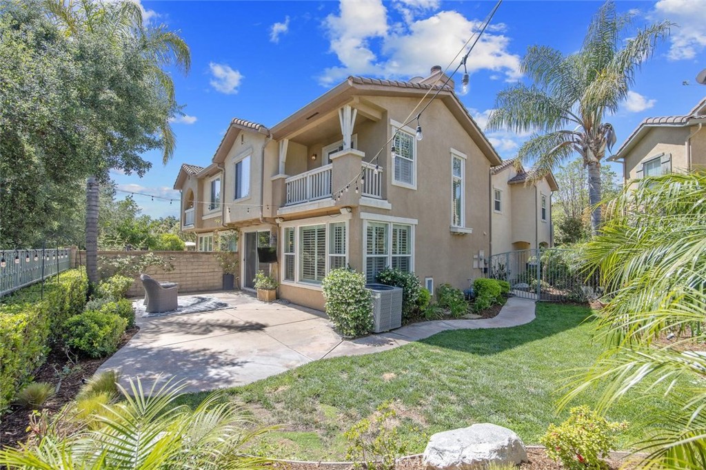 26720 Via Colina
