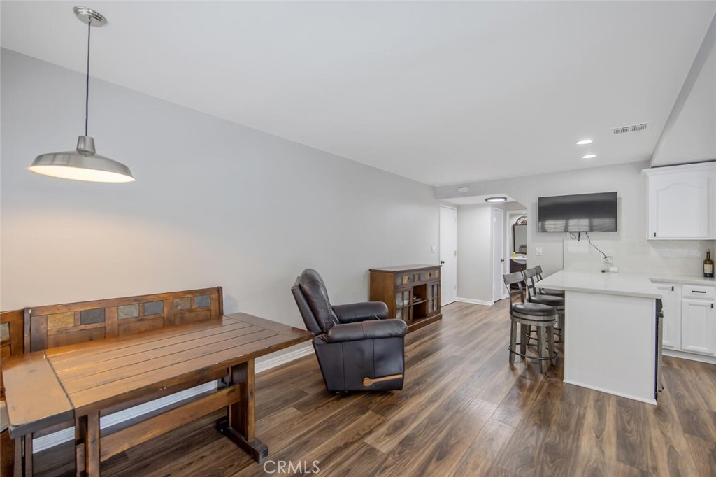 28137 Oaklar