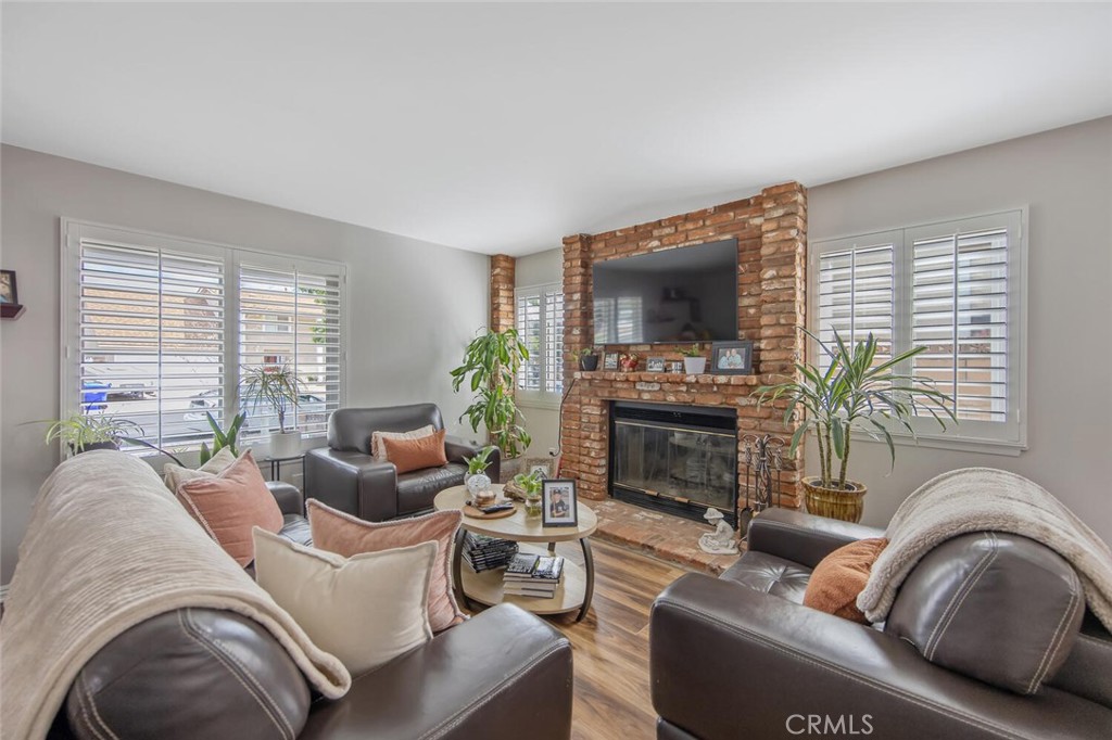 28137 Oaklar