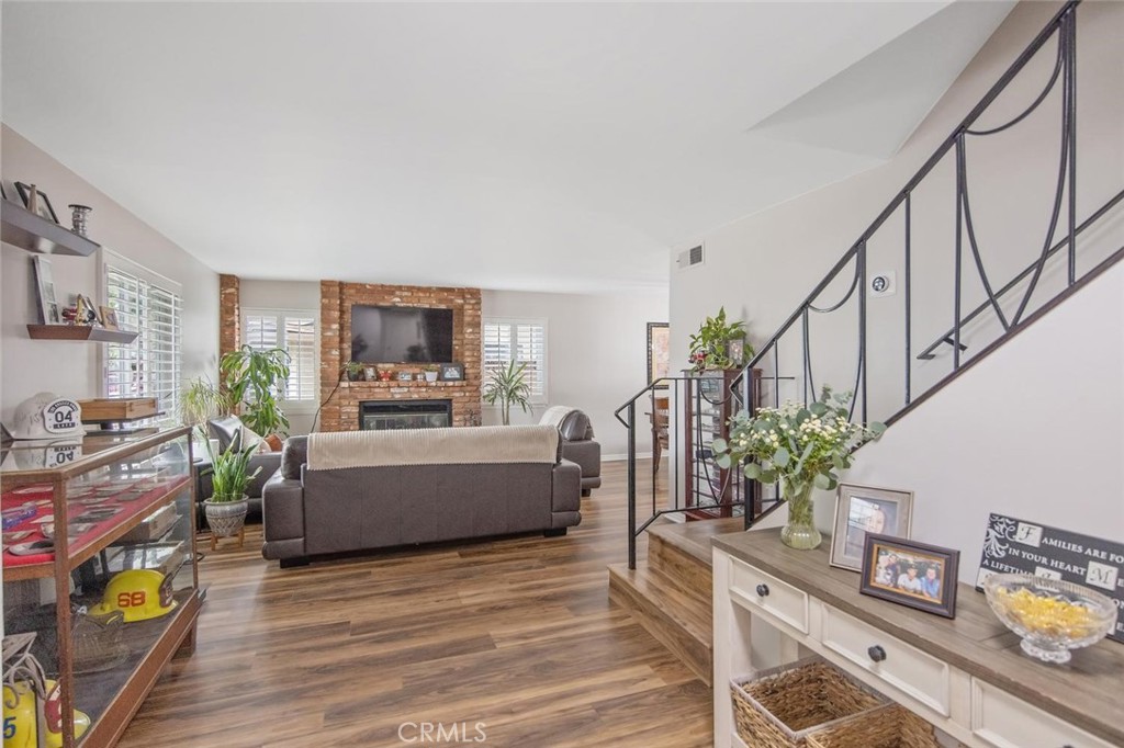 28137 Oaklar