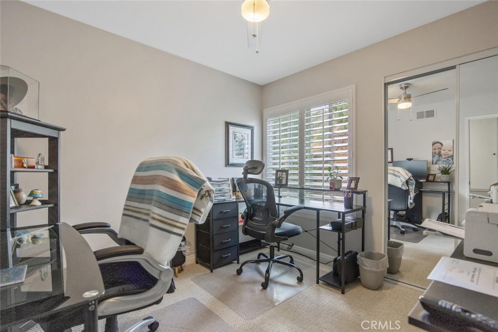 28137 Oaklar