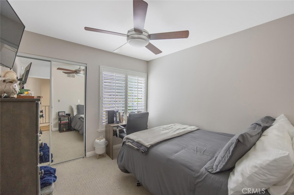 28137 Oaklar