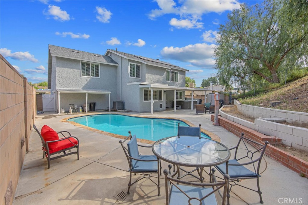 28137 Oaklar