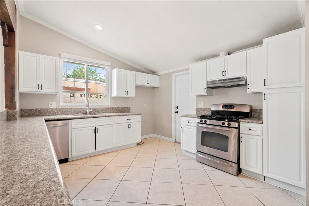 19124 Drycliff Street