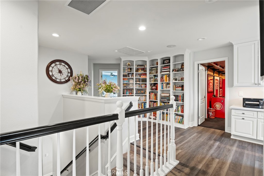 28445 Linda Vista