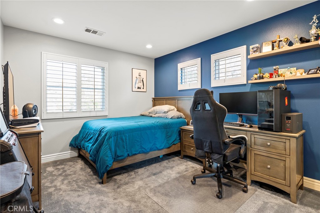 28445 Linda Vista