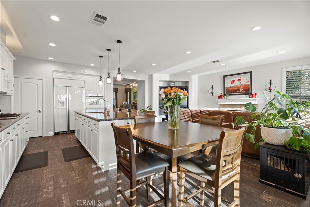 28445 Linda Vista