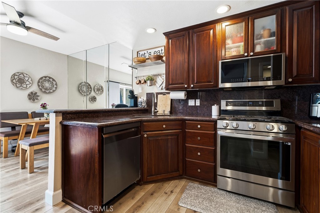 22914 Banyan