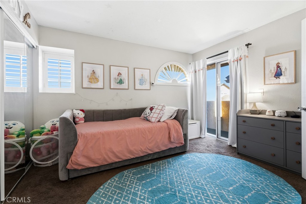 22914 Banyan