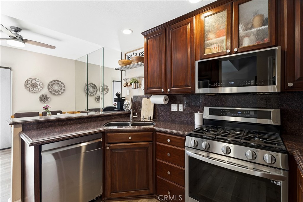 22914 Banyan