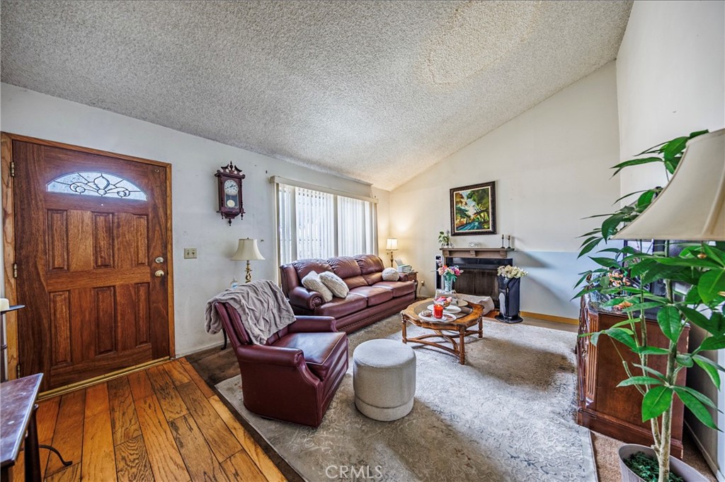 11332 Strathern