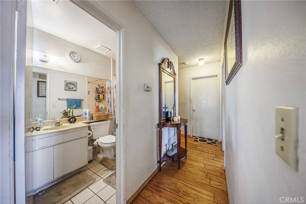 11332 Strathern