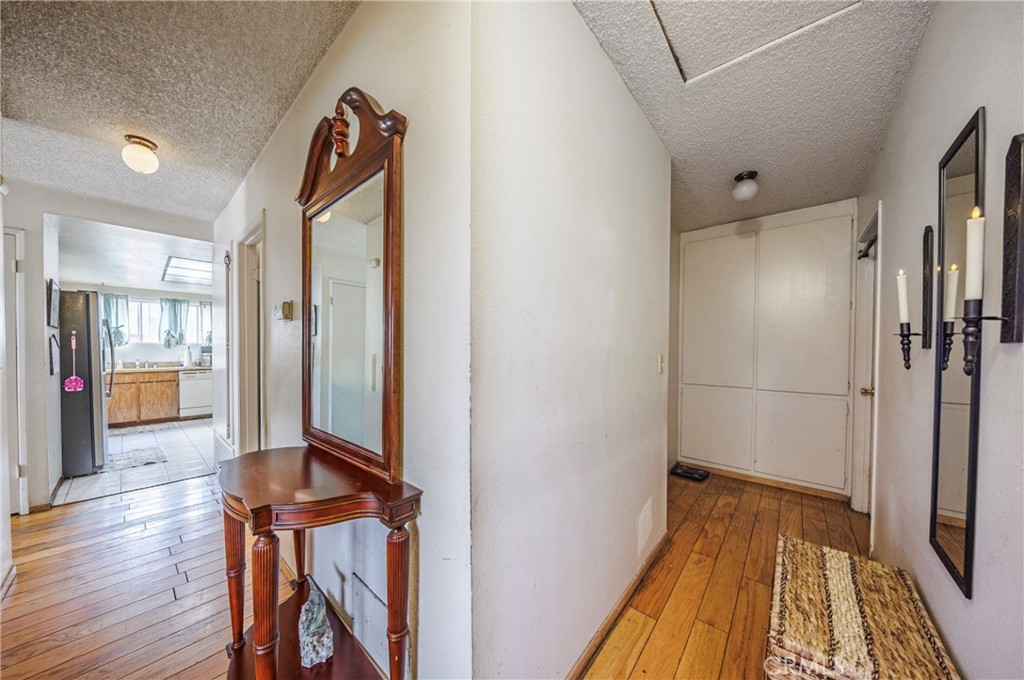 11332 Strathern