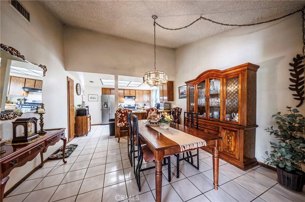 11332 Strathern