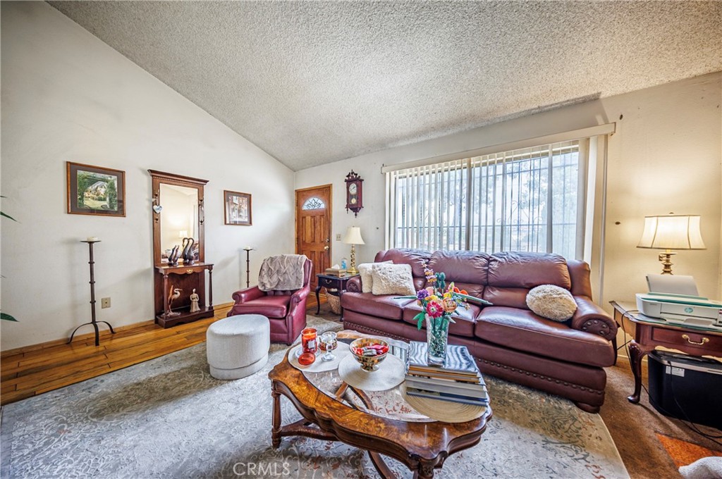 11332 Strathern