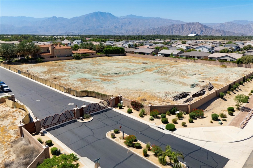 50045 Vista Montana Court