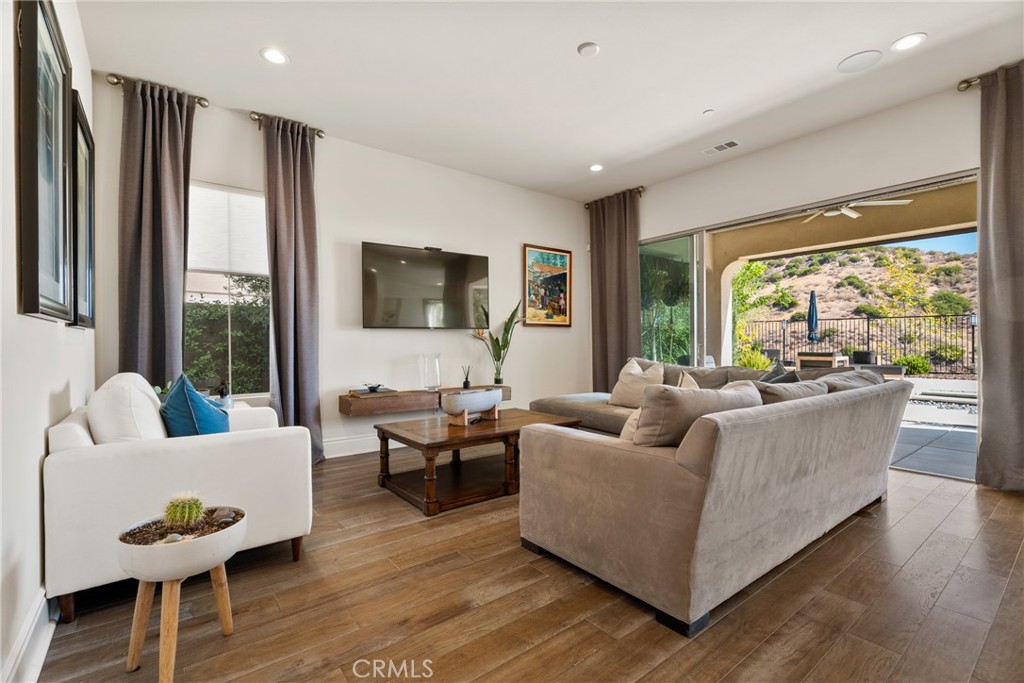 24347 W Stone Bend
