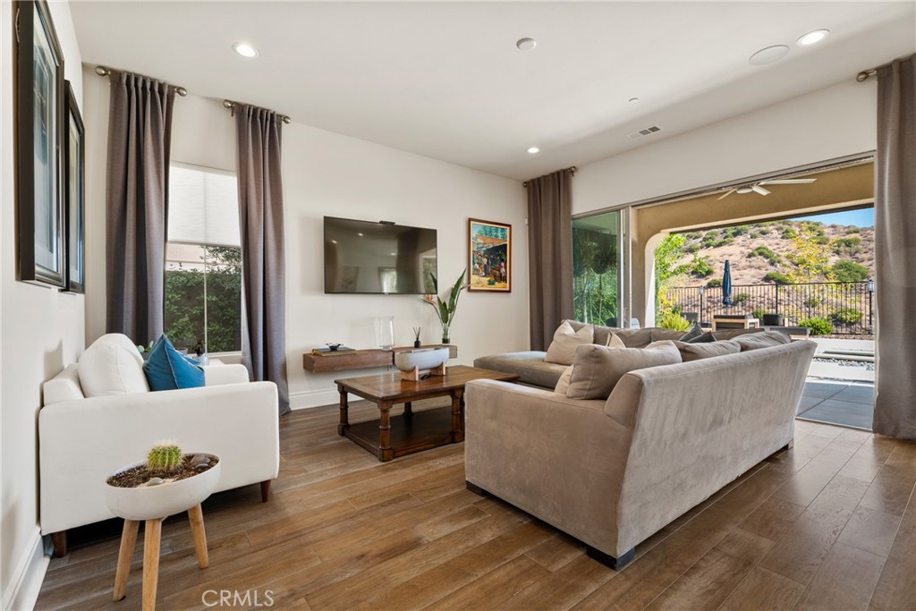 24347 W Stone Bend