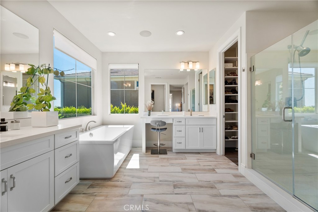 24347 W Stone Bend