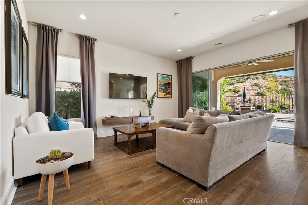 24347 W Stone Bend