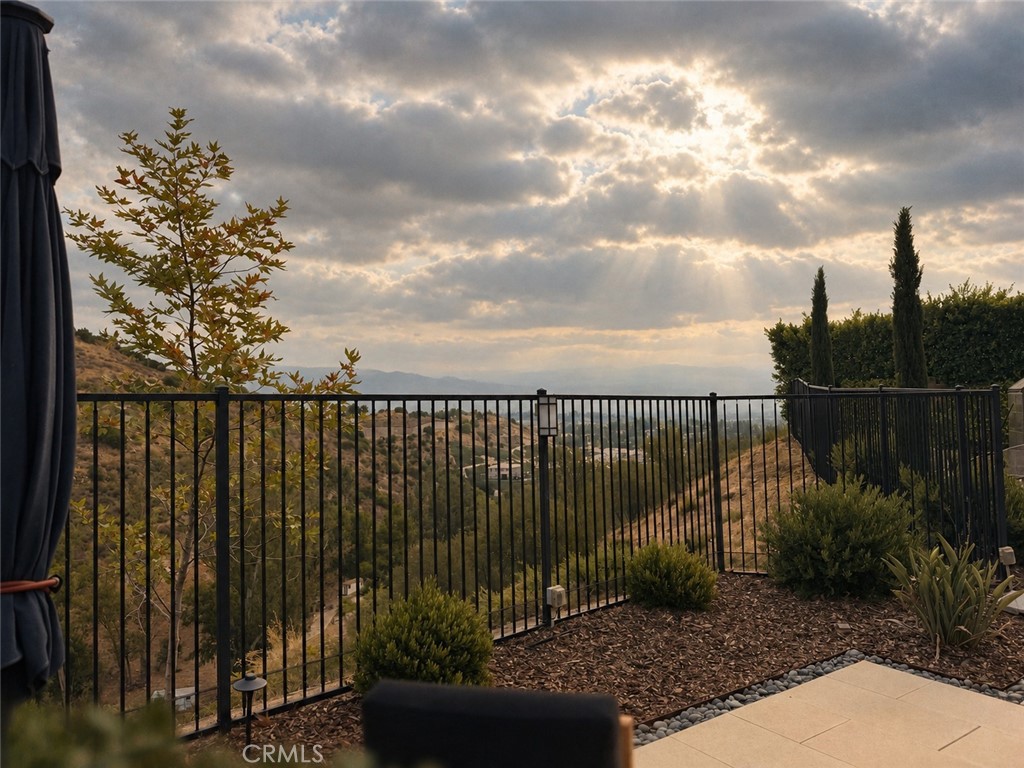 24347 W Stone Bend