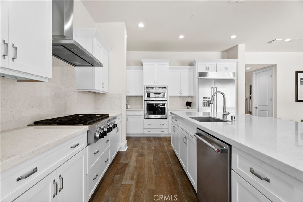 24347 W Stone Bend