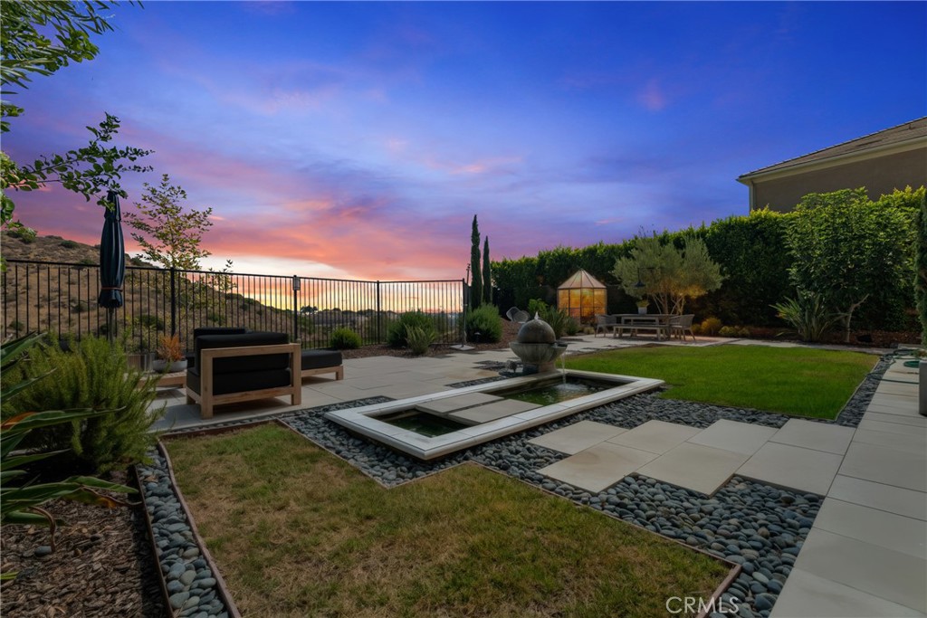 24347 W Stone Bend