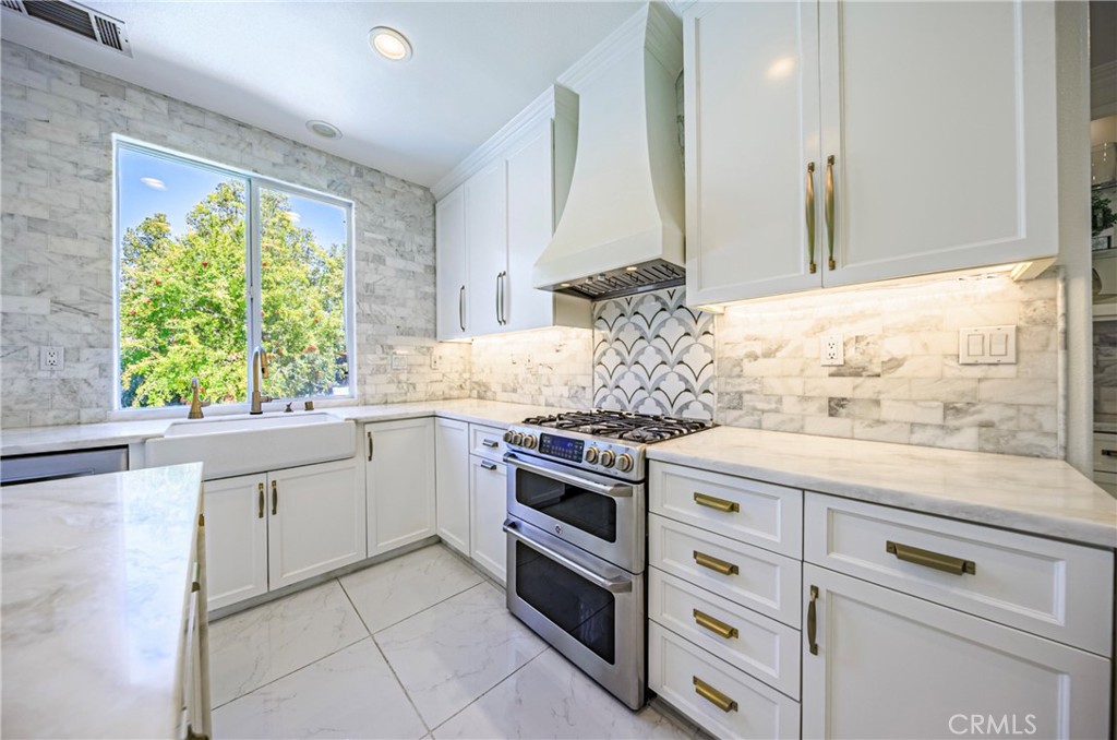 26518 Swan Lane