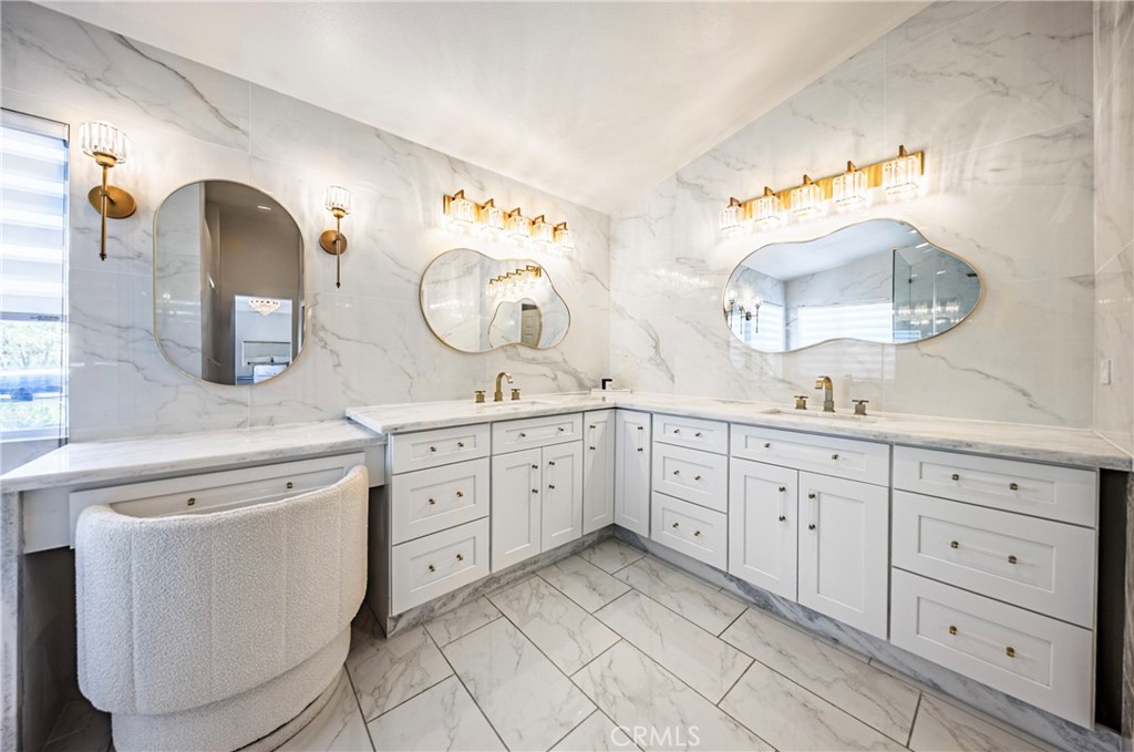 26518 Swan Lane