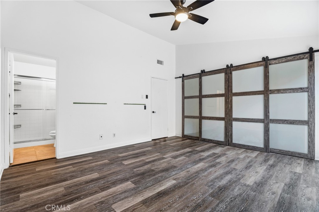 26352 Rainbow Glen