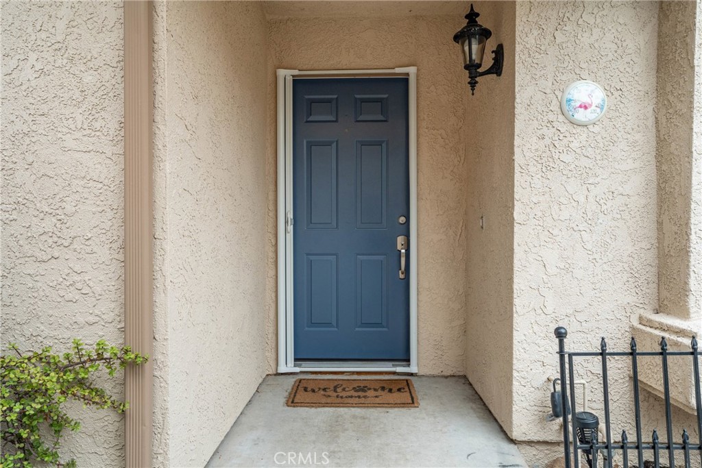 26352 Rainbow Glen