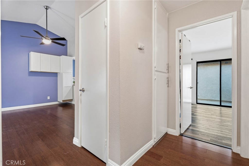26352 Rainbow Glen