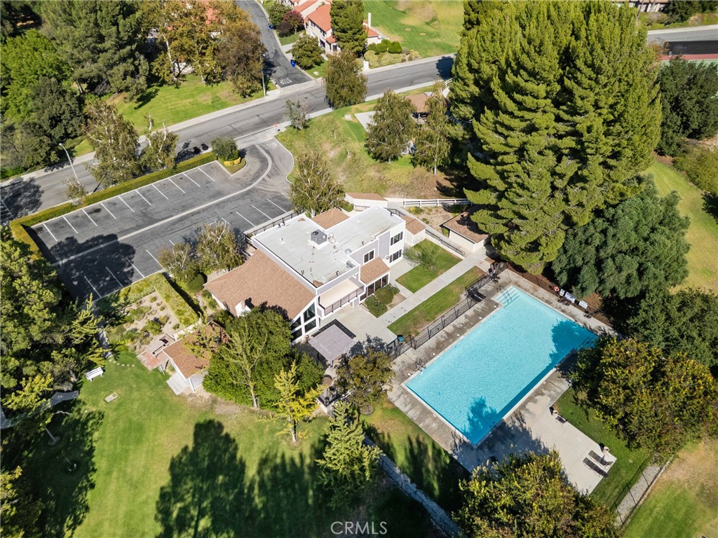 26352 Rainbow Glen
