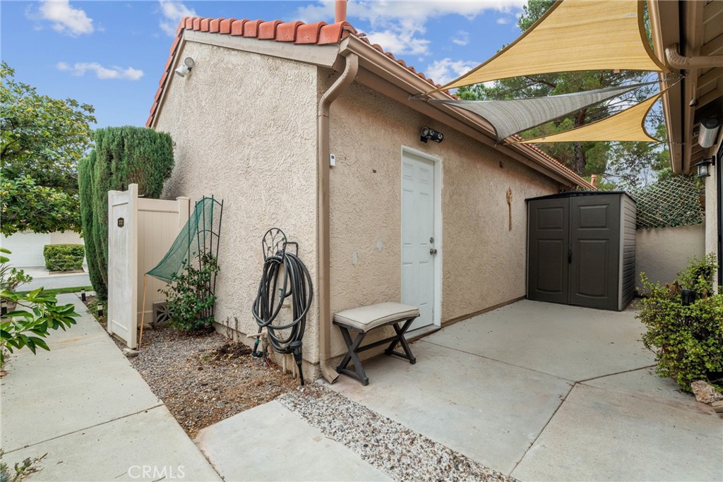 26352 Rainbow Glen