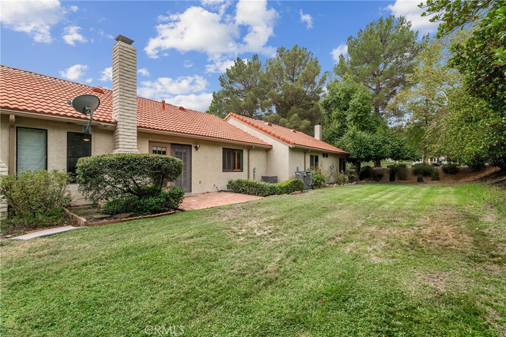 26352 Rainbow Glen