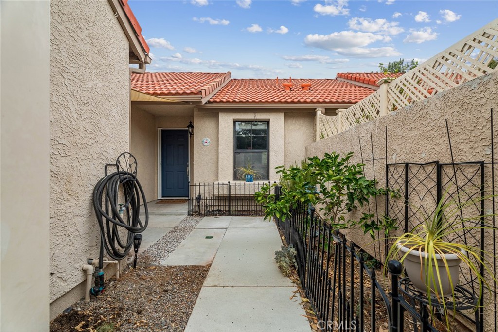 26352 Rainbow Glen