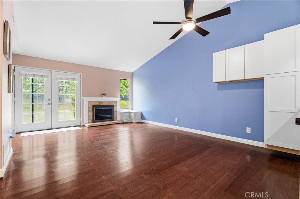 26352 Rainbow Glen